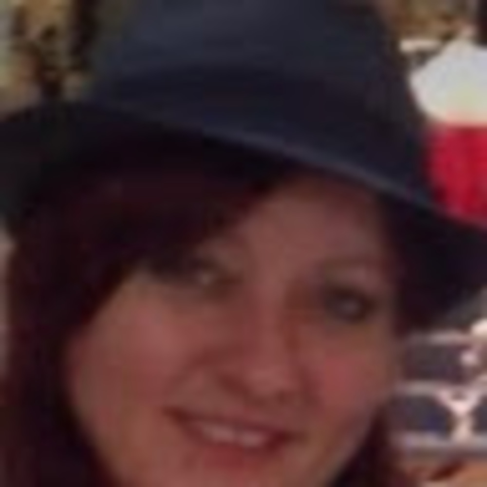 Meet your Posher, Petia